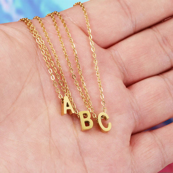 Collana con iniziale